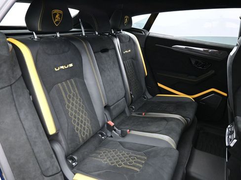 Used 2023 Lamborghini Urus Performante image 30