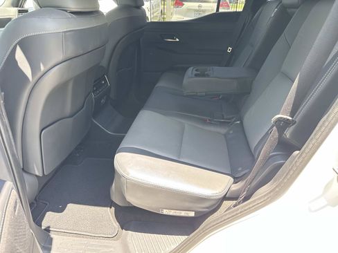 Used 2025 Lexus GX 550 w/ Accessory Package (2T) AWD/4WD image 15