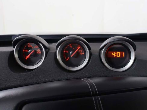 Used 2020 Nissan 370Z Coupe image 32