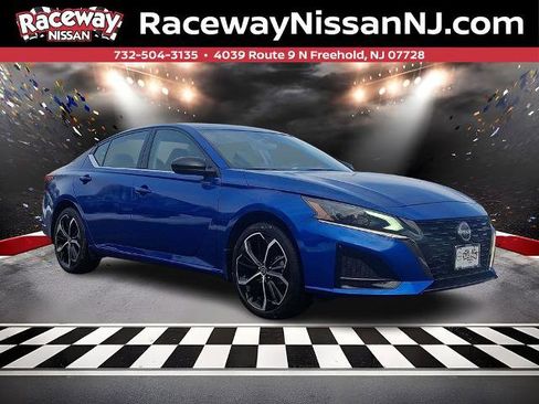 Certified 2025 Nissan Altima 2.5 SR w/ SR Premium Package image 1