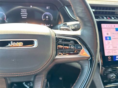 Used 2021 Jeep Grand Cherokee L Summit w/ Advanced Protech Group IV image 24