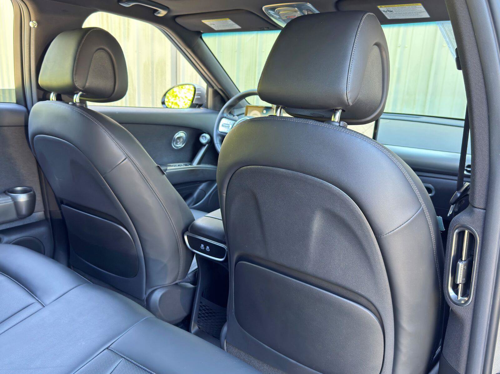 Used 2025 Genesis GV60 RWD image 38