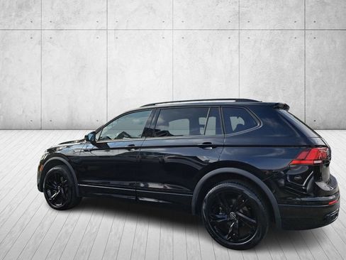 Used 2023 Volkswagen Tiguan SE R-Line image 7
