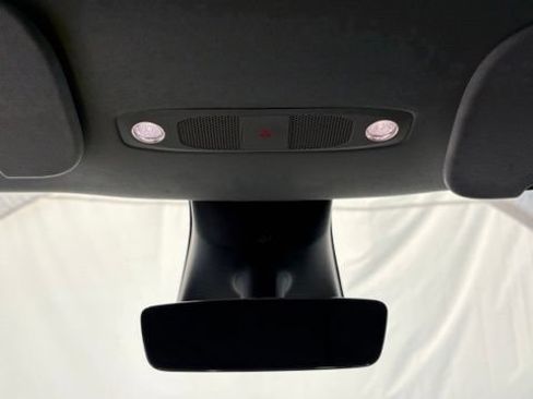 Used 2023 Tesla Model Y Performance AWD/4WD image 36