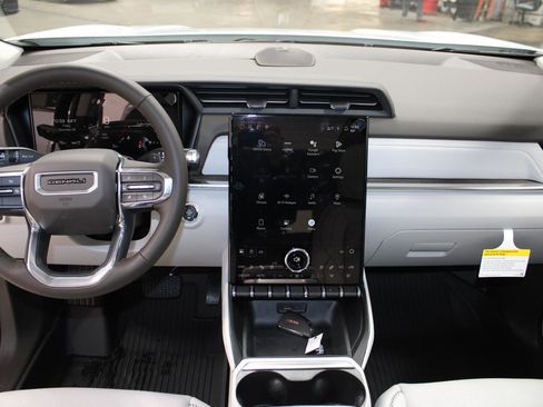 New 2026 GMC Terrain Denali w/ LPO, Black Badging Package image 43