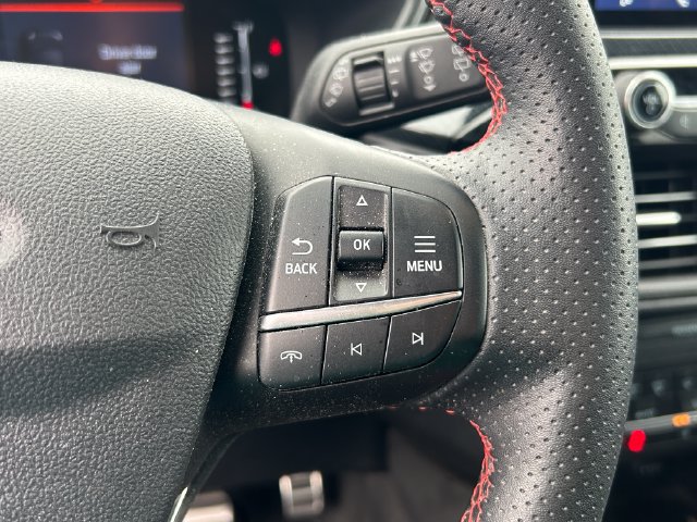 Used 2024 Ford Escape ST-Line AWD/4WD image 19