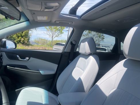 Certified 2023 Hyundai Kona SEL w/ Convenience Package AWD/4WD image 10