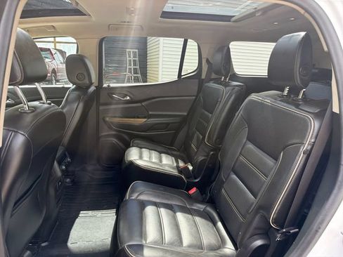 Used 2019 GMC Acadia Denali w/ Technology Package AWD/4WD image 27