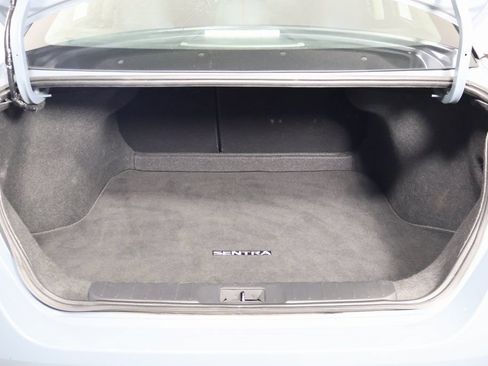 Used 2024 Nissan Sentra SV FWD image 14