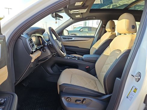 New 2026 Volkswagen Atlas Cross Sport SE image 11