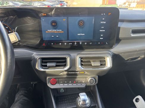 Used 2024 Ford Mustang Premium image 20