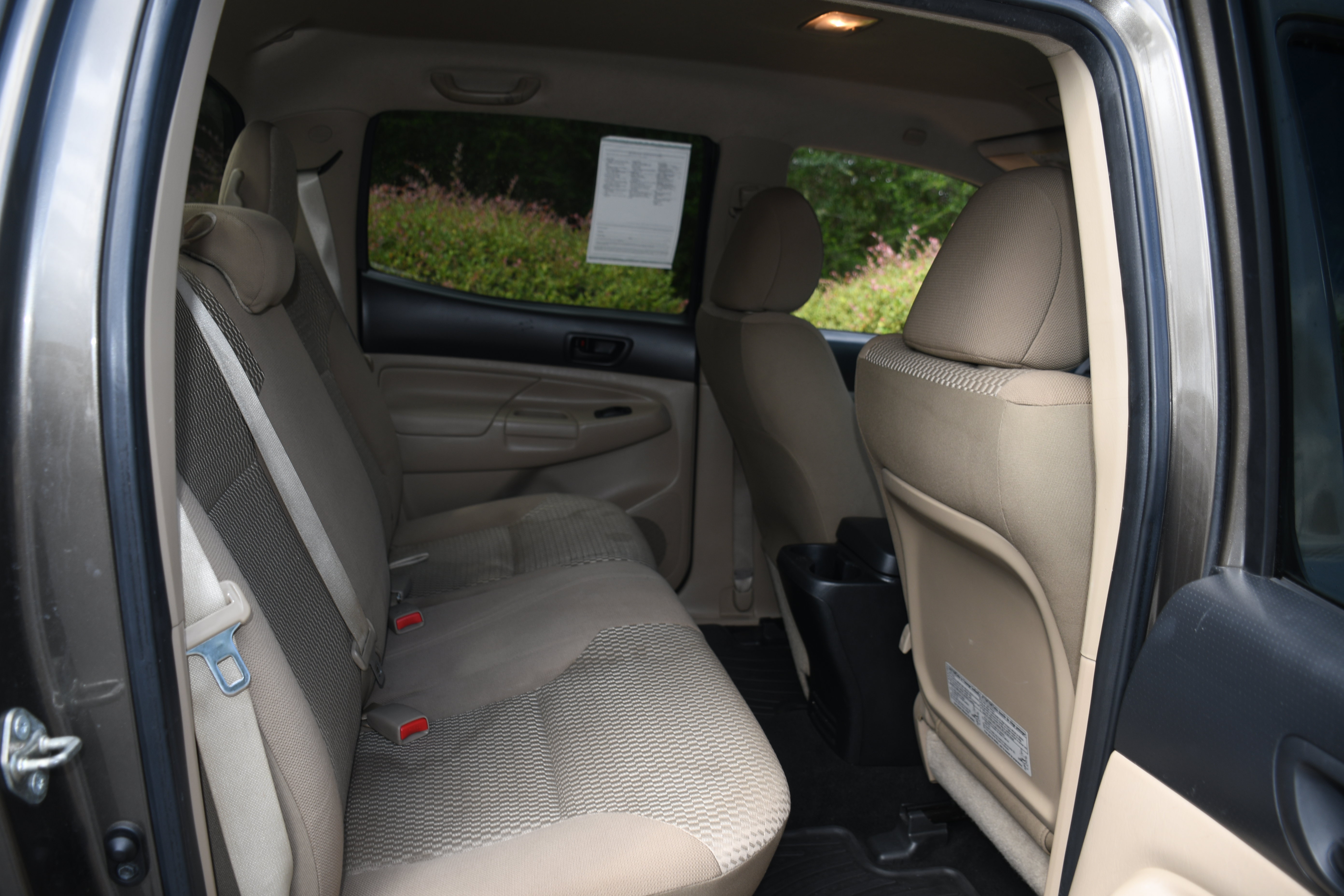 Used 2014 Toyota Tacoma PreRunner w/ SR5 Package RWD image 17