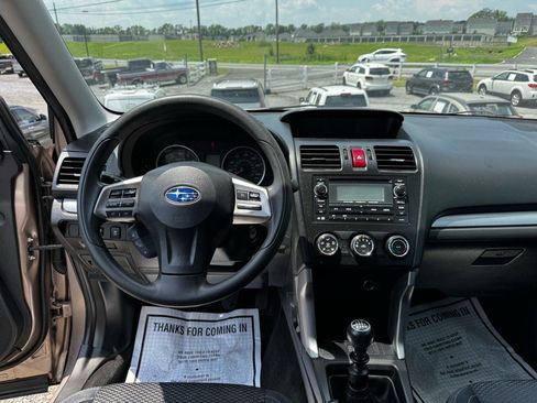 Used 2015 Subaru Forester 2.5i AWD/4WD image 11