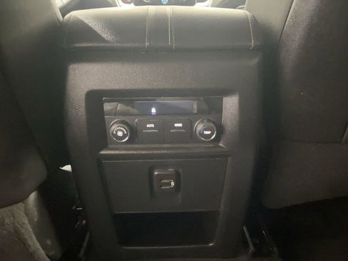 Certified 2023 Chevrolet Traverse LT AWD/4WD image 21
