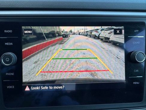 Used 2021 Volkswagen Atlas SE w/ Panoramic Sunroof Package image 21