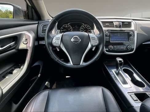 Used 2018 Nissan Altima 2.5 SR w/ SR Midnight Edition FWD image 8