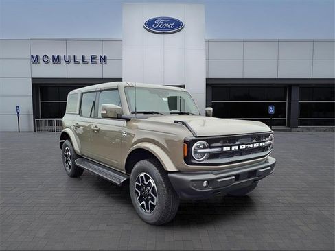 New 2025 Ford Bronco Outer Banks image 6