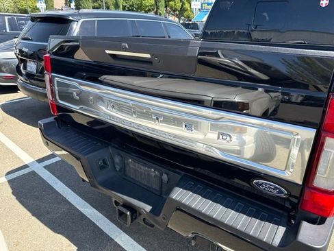 Used 2020 Ford F250 Limited w/ FX4 Off-Road Package AWD/4WD image 3