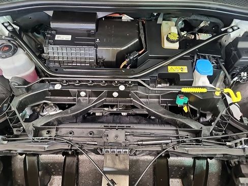 Used 2024 Audi Q4 e-tron Prestige w/ Black Optic Plus Package image 12