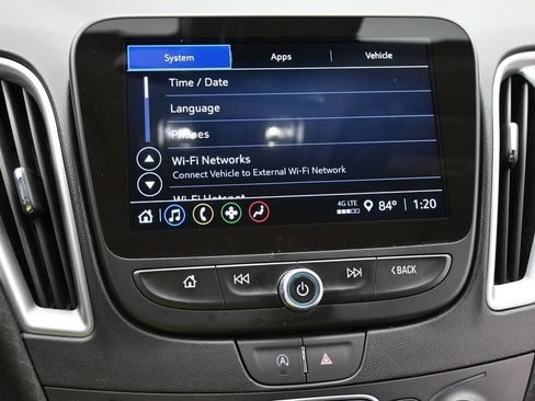 Used 2024 Chevrolet Malibu LT FWD image 10
