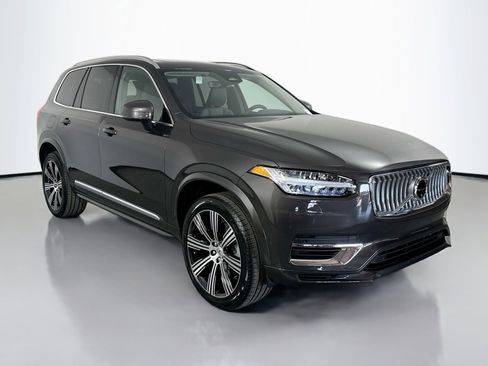 New 2025 Volvo XC90 T8 Plus w/ Protection Package Premier image 3