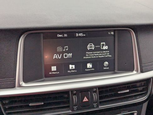 Used 2019 Kia Optima S image 24