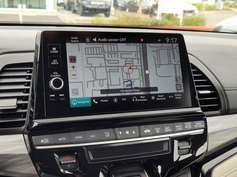 Used 2025 Honda Odyssey Elite image 14