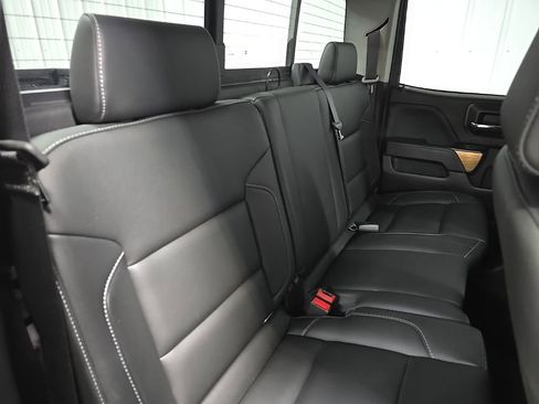 Used 2018 Chevrolet Silverado 1500 LTZ image 16