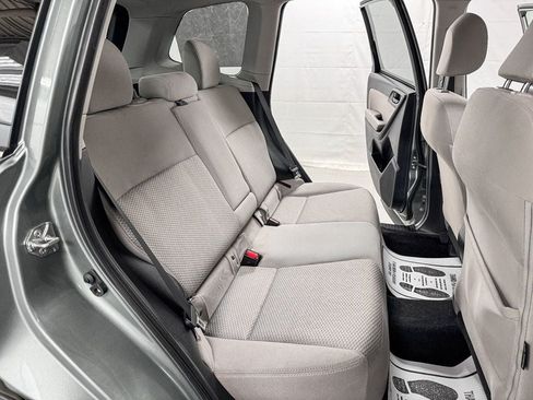 Used 2016 Subaru Forester 2.5i Premium w/ Popular Package #2 AWD/4WD image 10