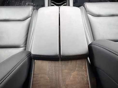 Used 2020 Tesla Model X Long Range AWD/4WD image 21