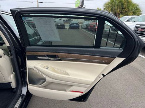 Used 2019 Genesis G90 5.0 Ultimate image 54