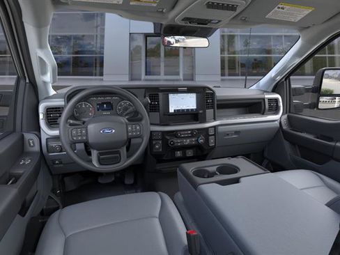 New 2026 Ford F350 XL w/ XL Chrome Package AWD/4WD image 10