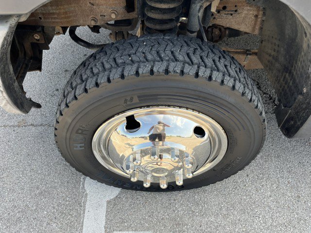 Used 2007 Ford F550 4x4 Regular Cab Super Duty image 7