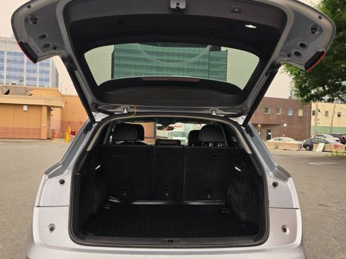 Used 2018 Audi Q5 2.0T Premium AWD/4WD image 21