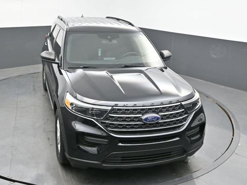 Used 2020 Ford Explorer XLT w/ Class III Trailer Tow Package image 35
