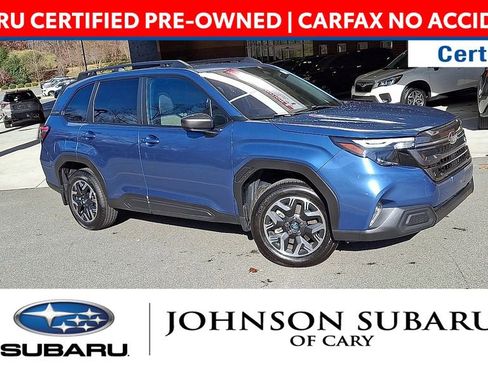 Used 2025 Subaru Forester Premium w/ Protection Package image 2