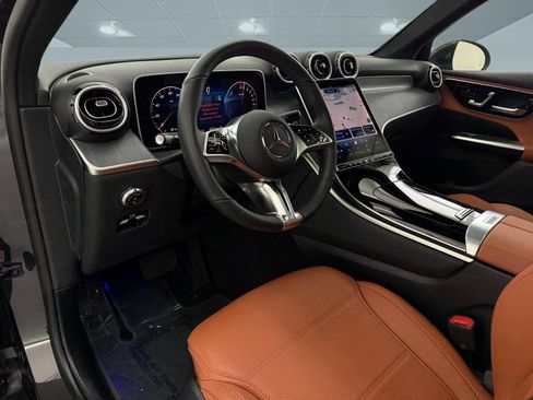 Certified 2025 Mercedes-Benz GLC 350e 4MATIC image 4