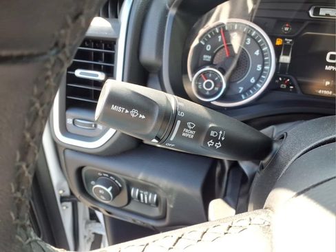 Used 2025 RAM 1500 Big Horn AWD/4WD image 18