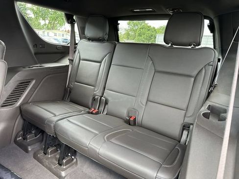 Used 2021 GMC Yukon Denali w/ Denali Premium Package RWD image 28