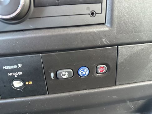 Used 2024 GMC Savana 2500 w/ Driver Convenience Package image 16