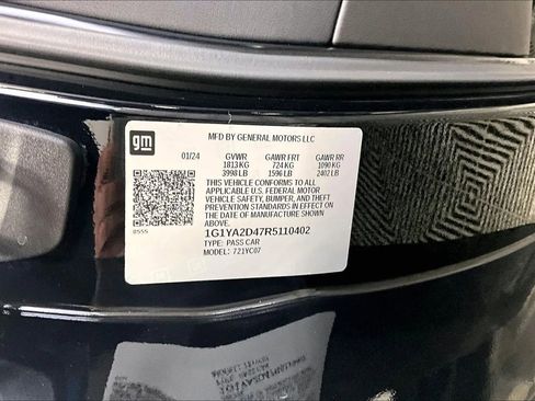 Used 2024 Chevrolet Corvette Stingray Coupe RWD image 23