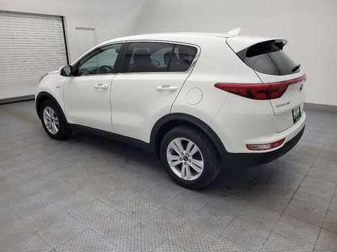 Used 2018 Kia Sportage LX image 3