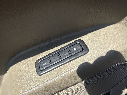 Used 2020 GMC Yukon SLT w/ Open Road Package image 10