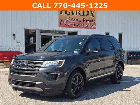 Used 2018 Ford Explorer XLT w/ Equipment Group 202A FWD image 1