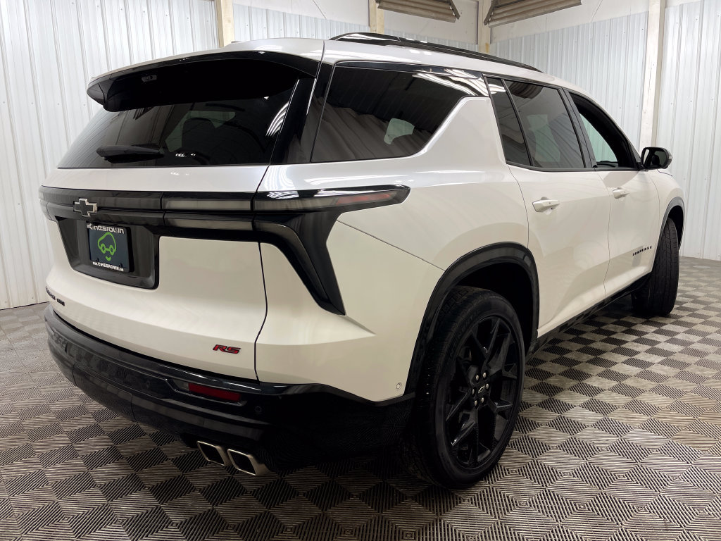 Used 2024 Chevrolet Traverse RS w/ LPO, Floor Liner Package AWD/4WD image 26