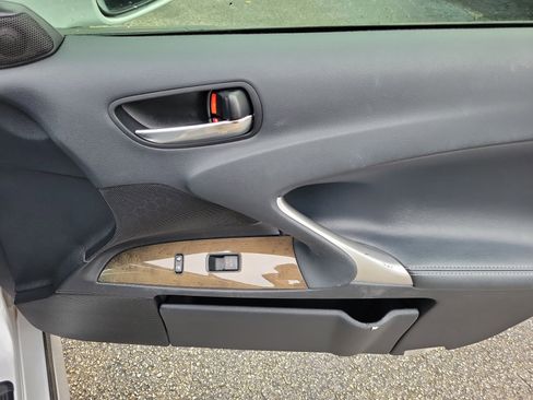 Used 2012 Lexus IS 250 250 w/ Premium Pkg Value Edition image 10