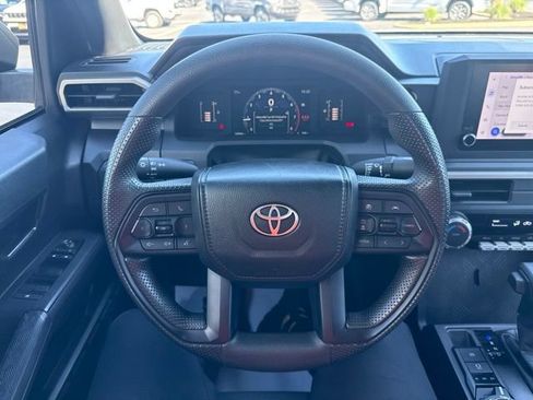 Certified 2024 Toyota Tacoma SR AWD/4WD image 17