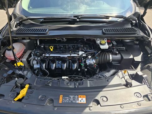 Used 2019 Ford Escape S FWD image 9