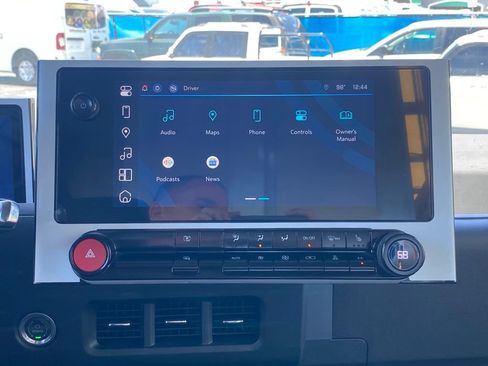Used 2024 Chevrolet Brightdrop 400 w/ Commercial Equipment Package AWD/4WD image 28