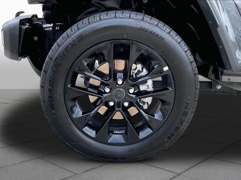 Used 2025 Jeep Wrangler Unlimited Sahara w/ Safety Group AWD/4WD image 10